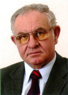 Dr. Molnár József